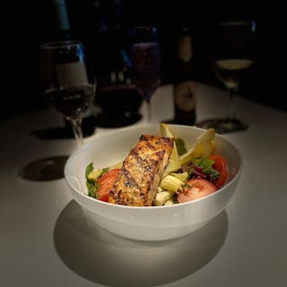 Grilled Salmon Salad
