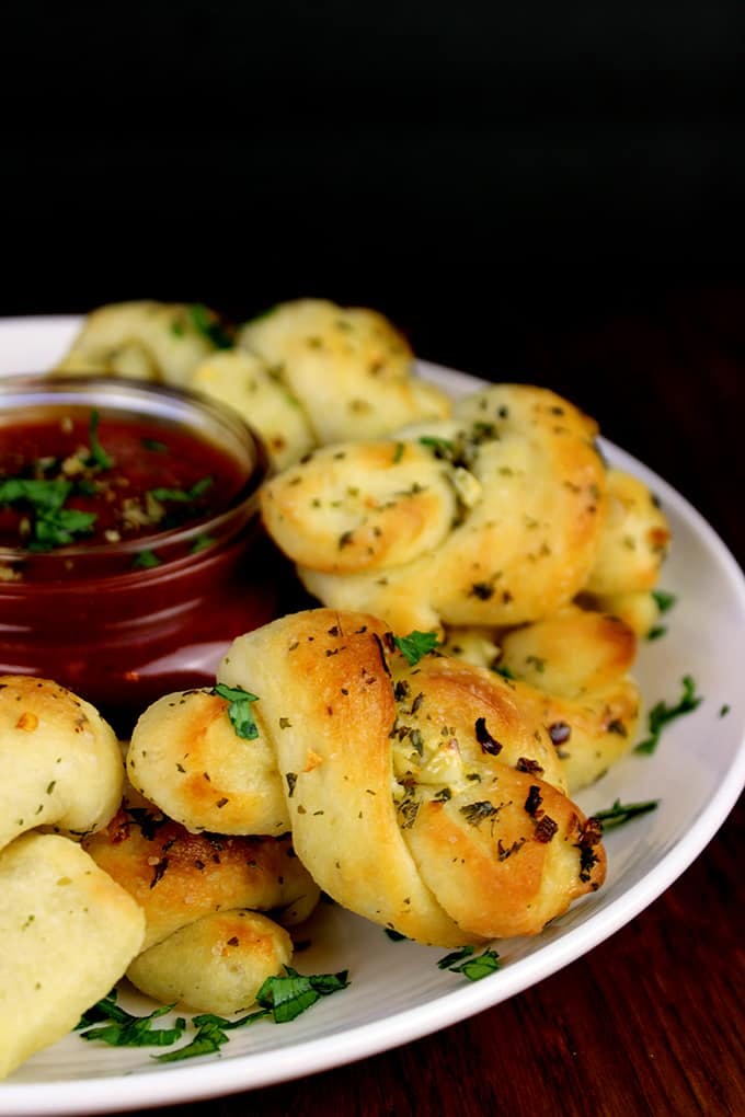 Order Garlic Knots - 3 Pieces food online from Martiniello's store, Queens on bringmethat.com