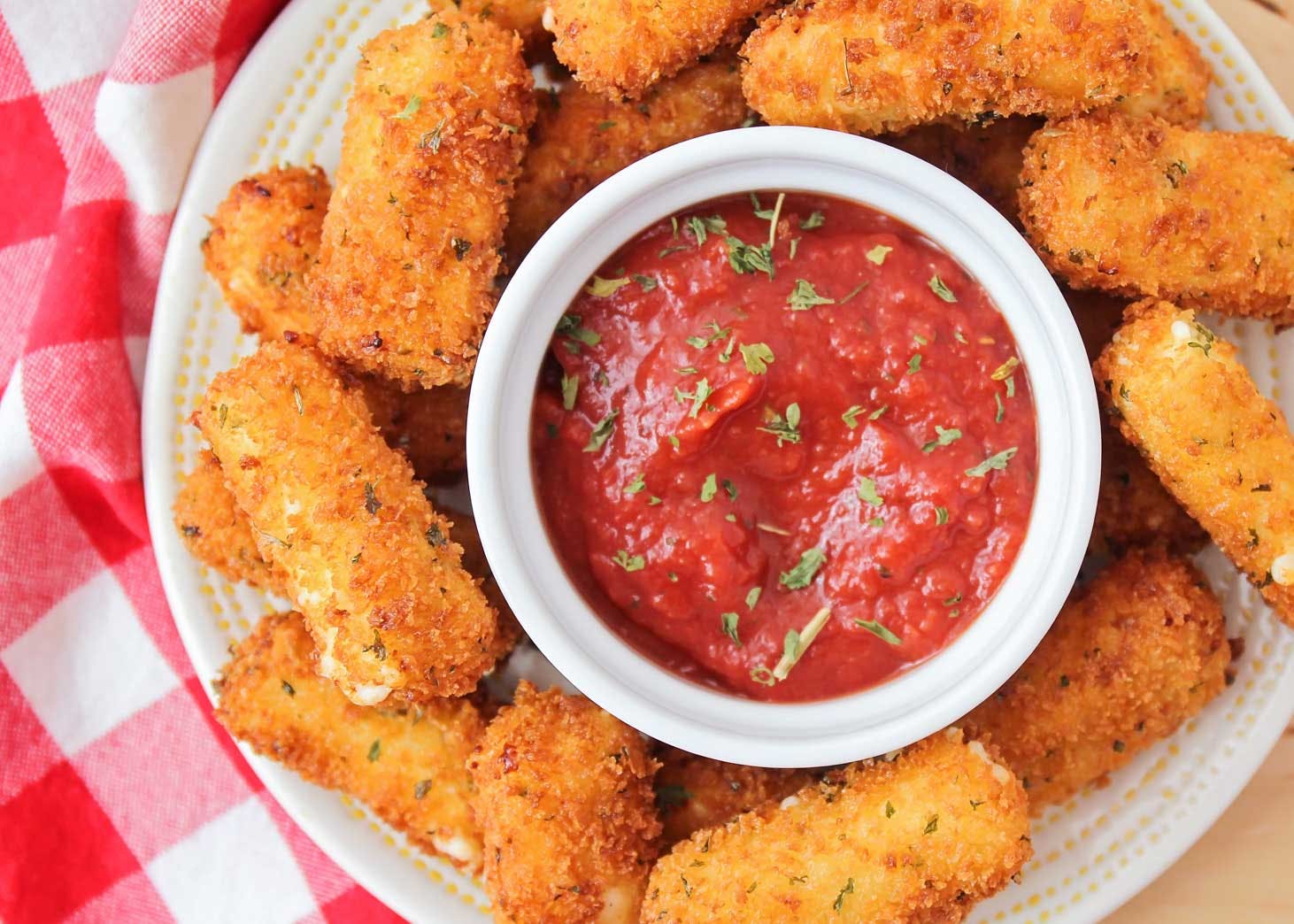 Order Mozzarella Sticks - 8 Pieces food online from Martiniello's store, Queens on bringmethat.com