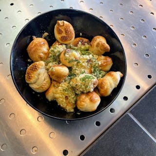 Garlic Knots