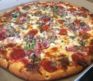 Deluxe Pizza