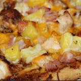 HAWAIIAN CHICKEN  BBQ PIZZA