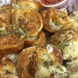 Garlic Knots with Cheese
