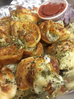 Garlic Knots with Cheese