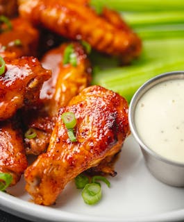 Wings 5, 10, 20 - choose your Sauce