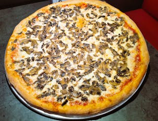 Mushroom Round Pizza