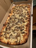 Funghi & Salsiccia Pizza