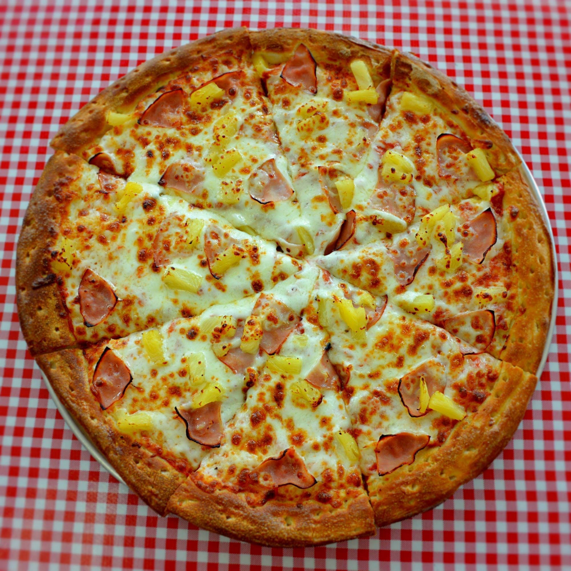 Hawaiian Pizza