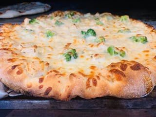 Chicken Alfredo Pizza