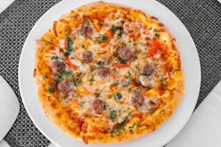 Spicy Sujuk Pizza