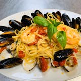 Spaghetti with Mussels Diavolo