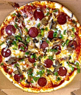 Deluxe Pizza