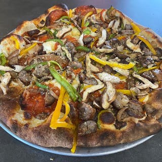 Deluxe Red Sauce Pizza