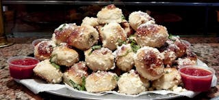 Garlic Knots with Marinara