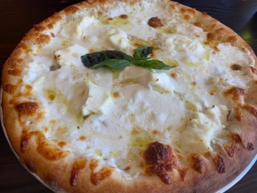 Formaggio Bianco Pizza
