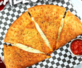 Amelio's Grande Calzone