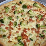 Chicken, Broccoli Pizza