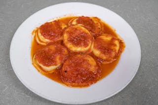 Cheese Ravioli with Tomato Sauce