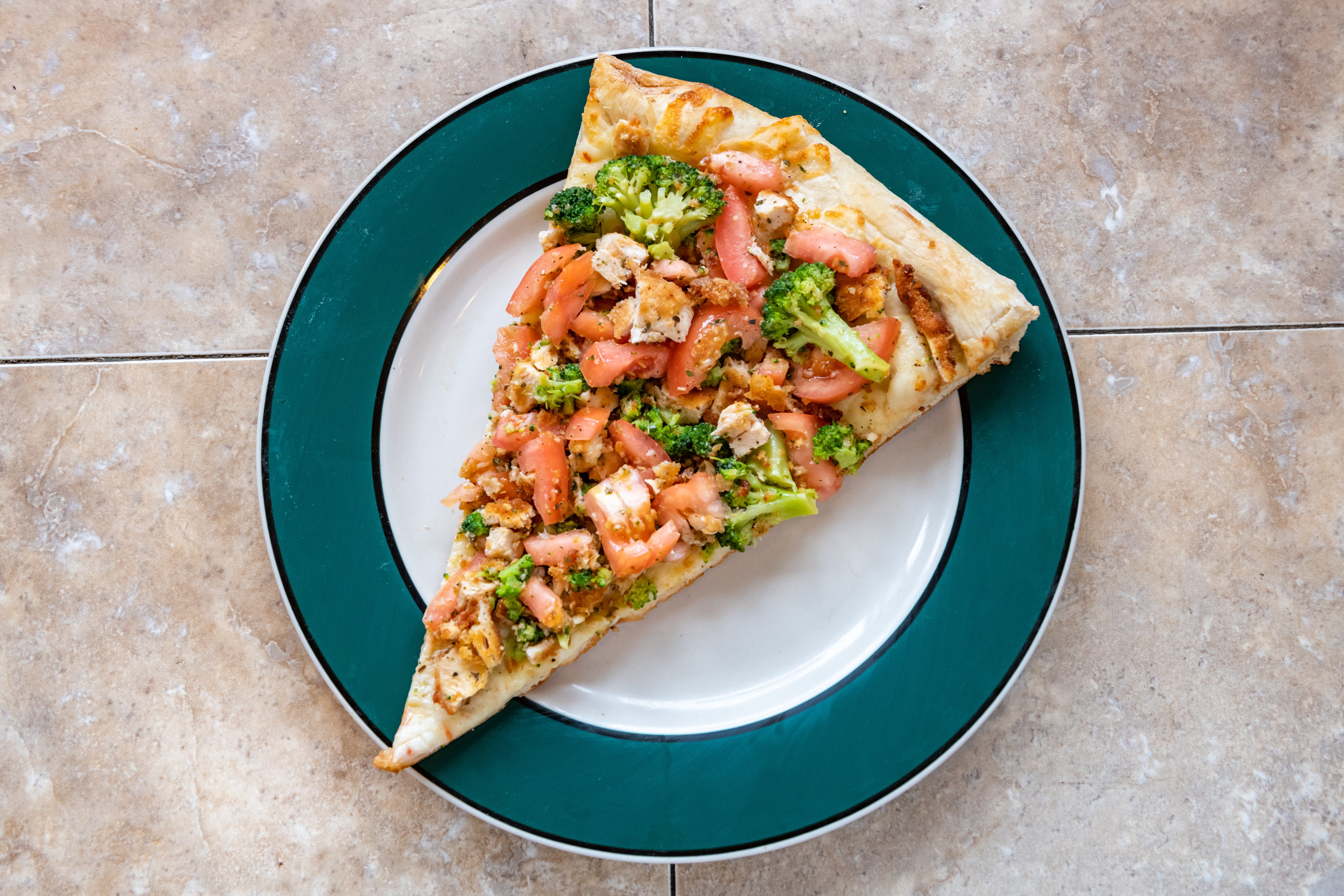 Rez Pizza & Restaurant  in Bronx, NY