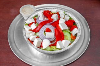 Mozzarella Alla Mama Salad