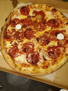 Grandee Pepperoni Pizza
