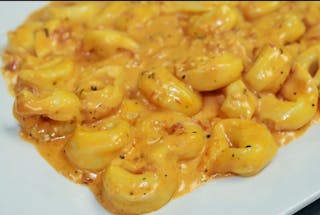 TORTELLINI ALLA-PANNA LUNCH
