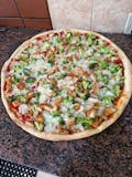 Broccoli and chicken napolitano pizza
