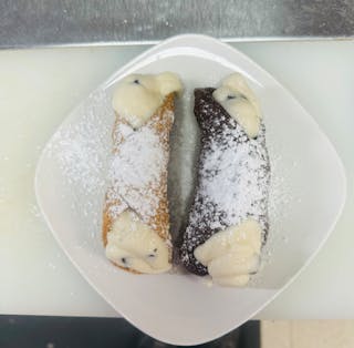 Chocolate cannoli
