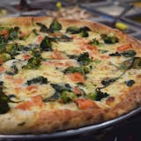 NY Style Gourmet Veggie Pizza with White Sauce