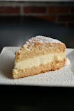 Italian Lemen Creme Cake