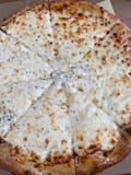 Chicken Alfredo Pizza