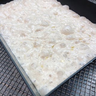 Red Top Pan with Our Say Cheese! Blend Pizza