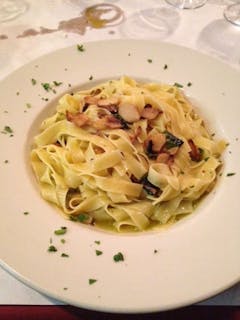 Fettuccine Alfredo