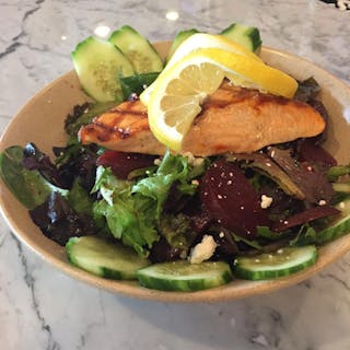 Grilled Salmon Salad
