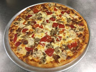 Grilled Chicken Supreme Pizza