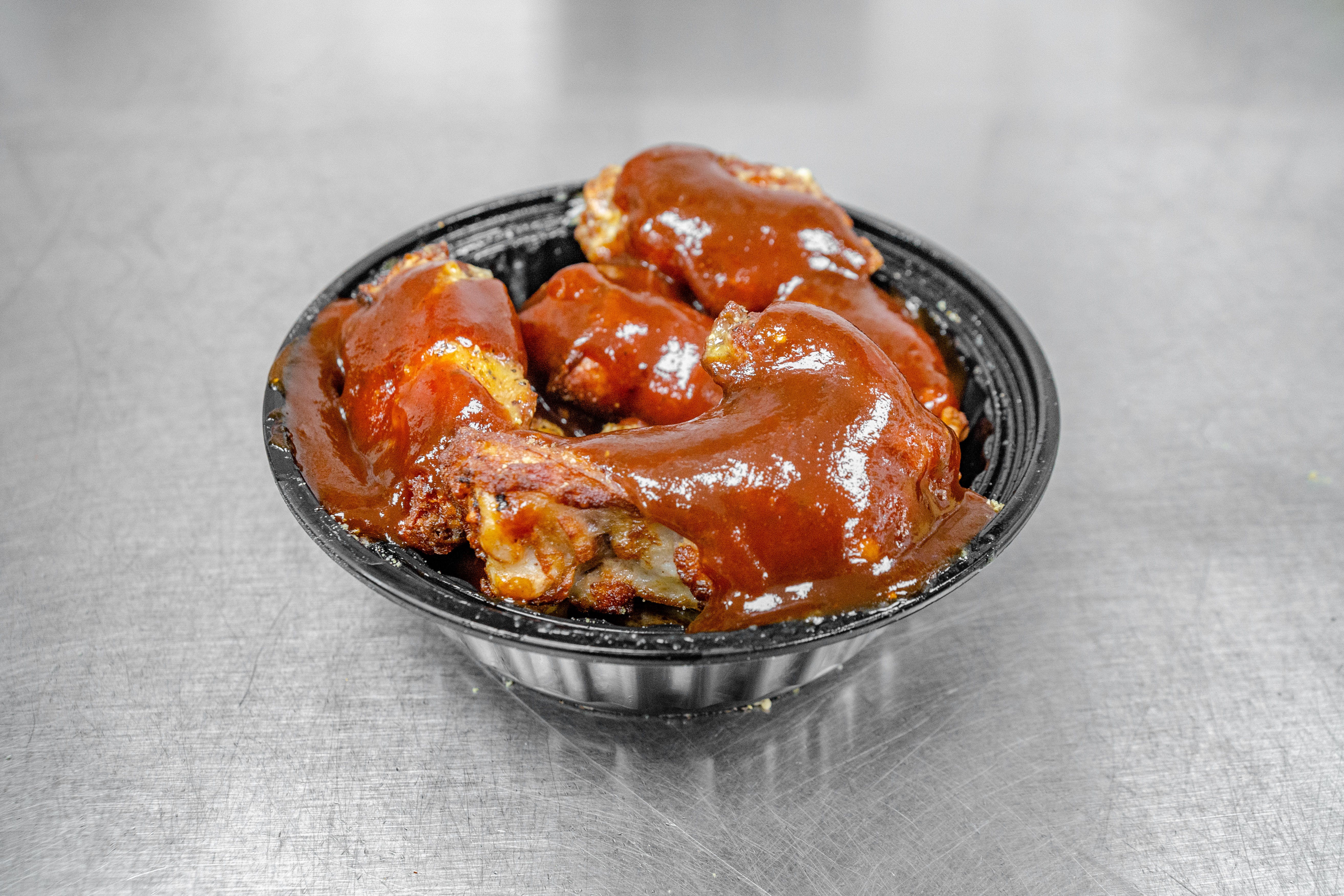 Order 1. BBQ Chicken Wings - 8 Pieces food online from Little Cheers Pizza store, Queens on bringmethat.com
