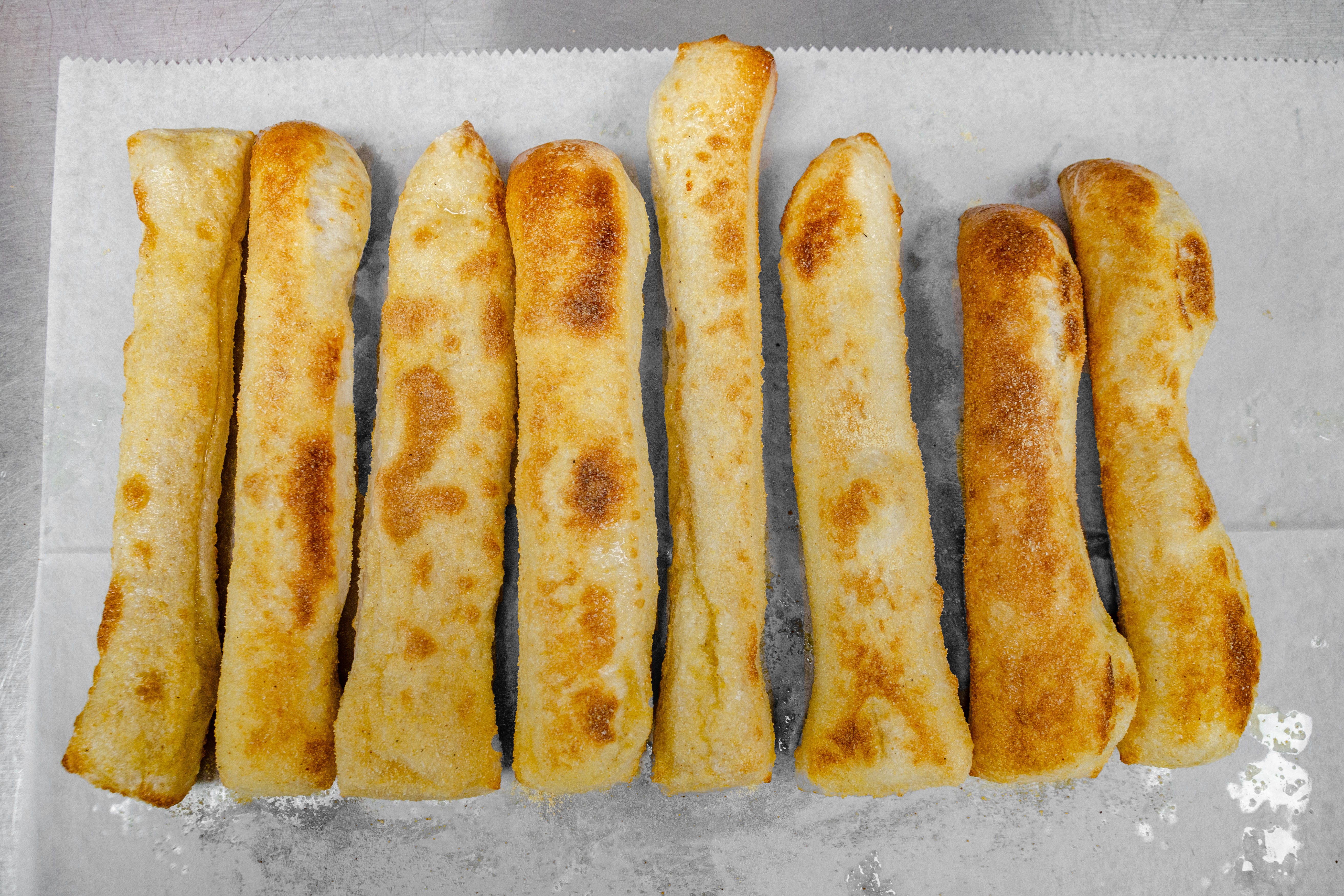 Order 4. Garlic Sticks - Appetizer food online from Little Cheers Pizza store, Queens on bringmethat.com