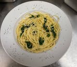 Pasta with Spinach, Garlic & Oil
