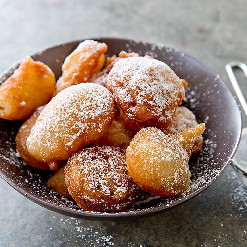Order Zeppoles - Dessert food online from Rosetta Pizza store, Nesquehoning on bringmethat.com