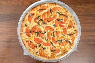 Margherita Pizza with White Sauce