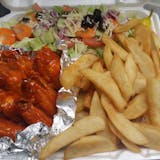New York Style Chicken Wings with Fries & Salad