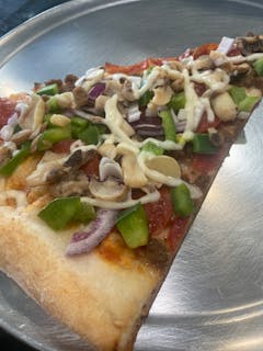 Jonuzi’s Special Pizza