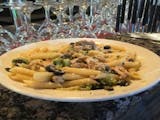 Penne with Broccoli, Chicken & Black Olives