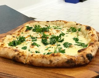 Saganaki Pizza