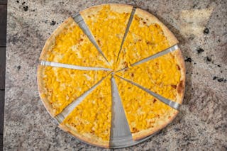 Mac & Cheese Pizza