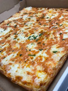 Grandma Alla Vodka Pizza