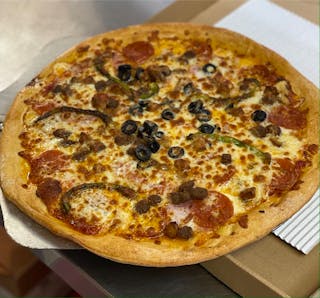 Deluxe Pizza
