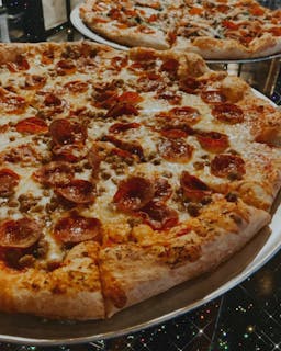 Carnivore Pizza