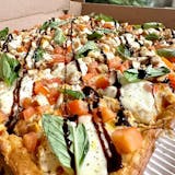 Chicken Capri Pizza