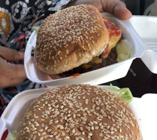 1. Cheese Burger